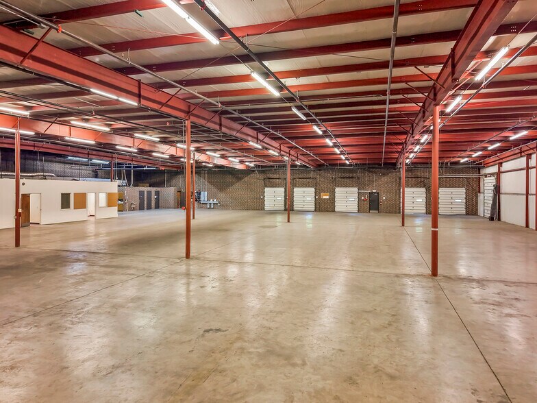 More Photos Of 623 Southwest St, High Point Warehouse For Lease