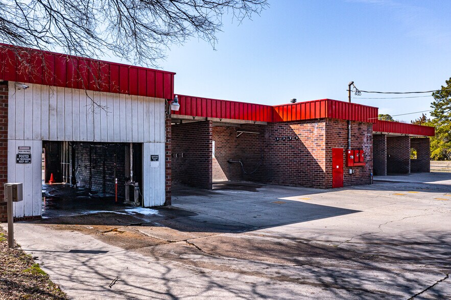More Photos Of 1843 George Washington Memorial Hwy, Gloucester Point Carwash For Sale