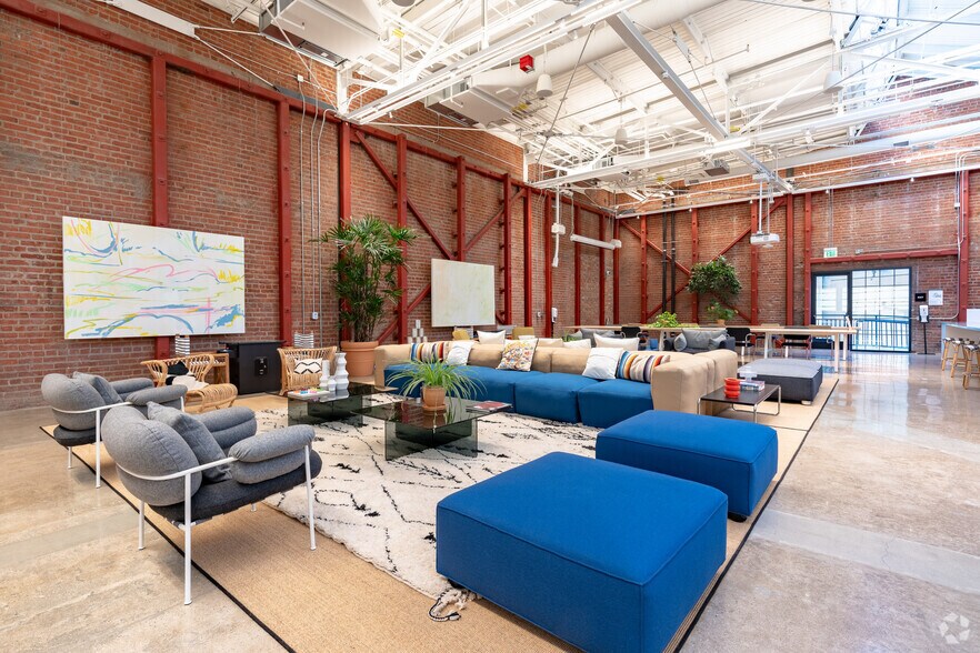 More Photos Of 1019 E 4th Pl, Los Angeles Loft Creative Space For Lease