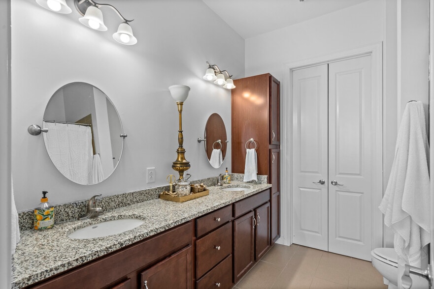 More Photos Of 158 Front St, Franklin Apartments For Sale