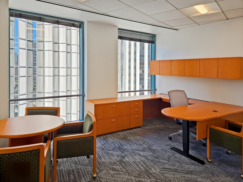 More Photos Of 388 Market St, San Francisco Coworking Space