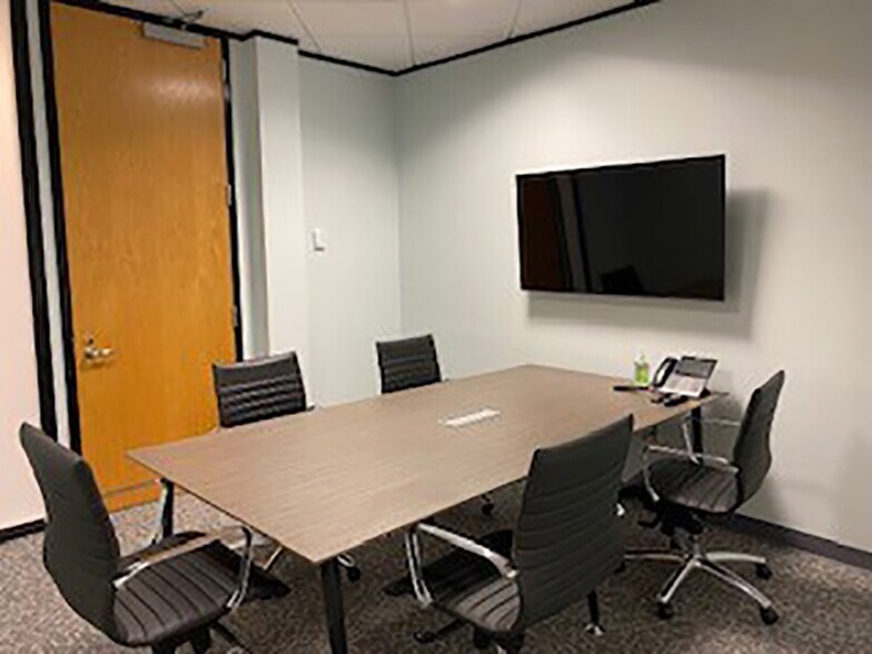 More Photos Of 3409 Executive Center Dr, Austin Unknown For Lease