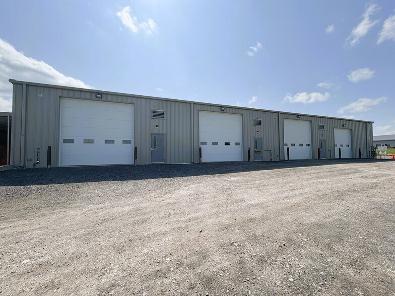 Primary Photo Of 82 Jack Davey Dr, Bath Warehouse For Lease