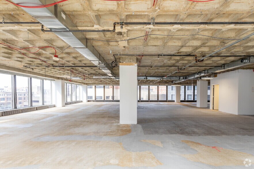 More Photos Of 100 N Charles St, Baltimore Office For Sale