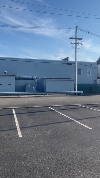Primary Photo Of 1062 Ringwood Avenue, Haskell Manufacturing For Lease