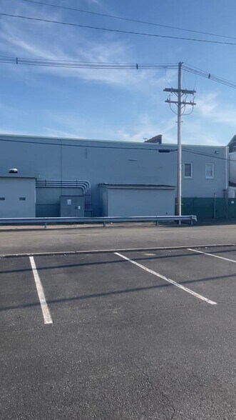 Primary Photo Of 1062 Ringwood Avenue, Haskell Manufacturing For Lease