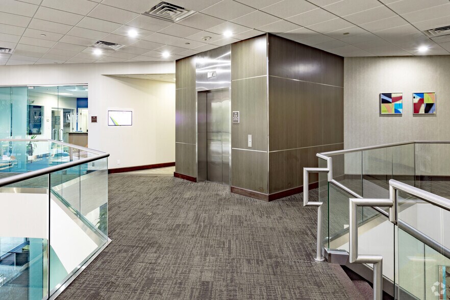 More Photos Of 3201 W Commercial Blvd, Fort Lauderdale Office For Lease