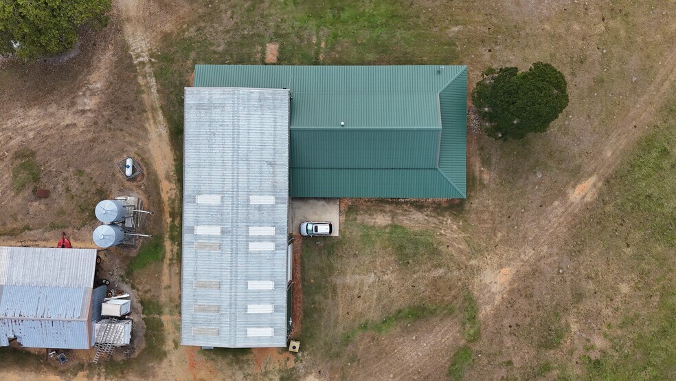 More Photos Of 6040 AL-28, Pine Apple Specialty For Sale