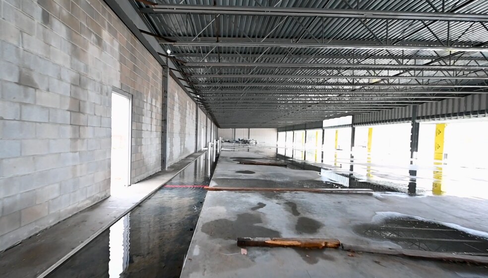 More Photos Of 11537 Antoine Dr, Houston Storefront For Lease