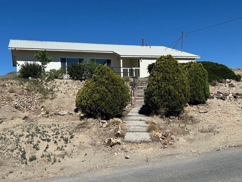 More Photos Of 0 Magnolia Ave, Tonopah Office For Sale