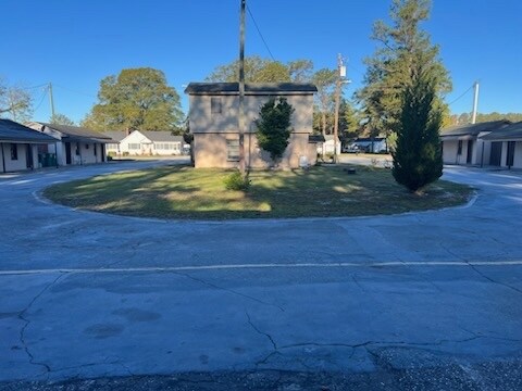 More Photos Of 1330 Main St, Turbeville Hotel For Sale