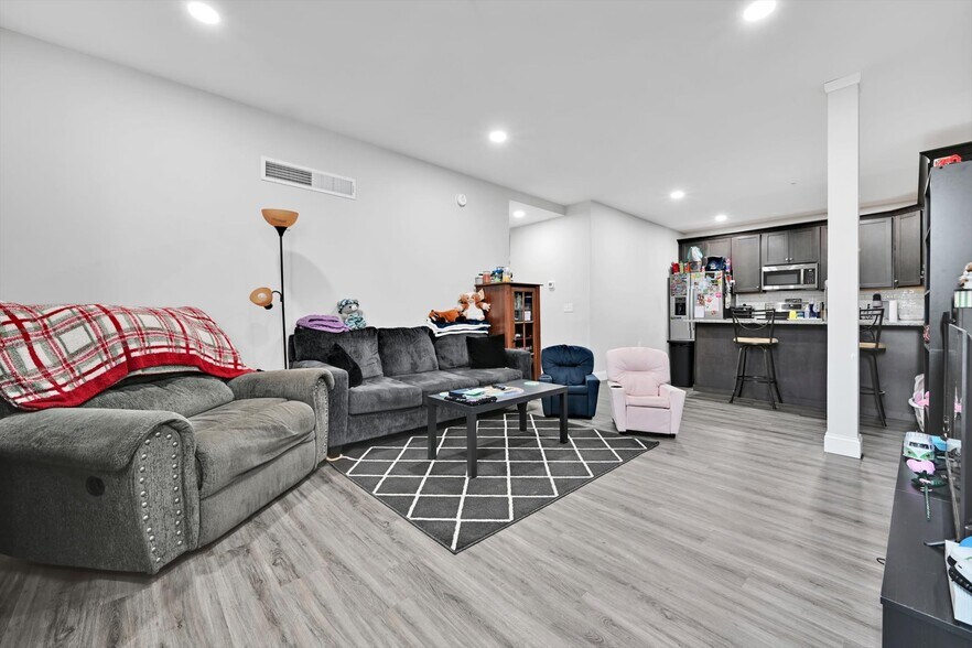 More Photos Of 236 W Market St, Jonestown Multifamily For Sale