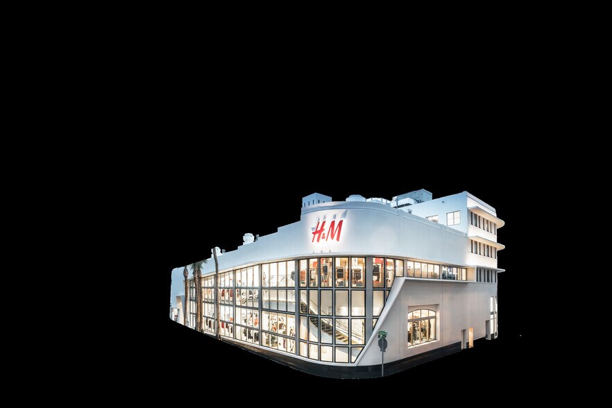 More Photos Of 541-551 Lincoln Rd, Miami Beach Storefront For Lease