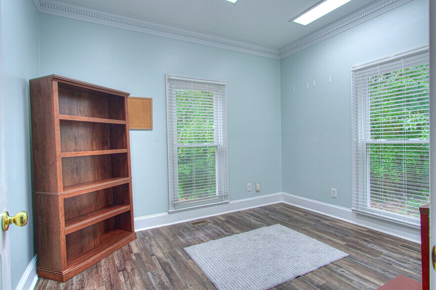 More Photos Of 3722 Atlanta Hwy, Athens Office For Sale