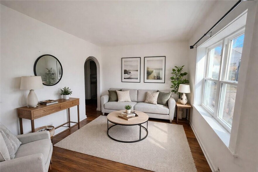 More Photos Of 1208 W White Oak St, Independence Apartments For Sale