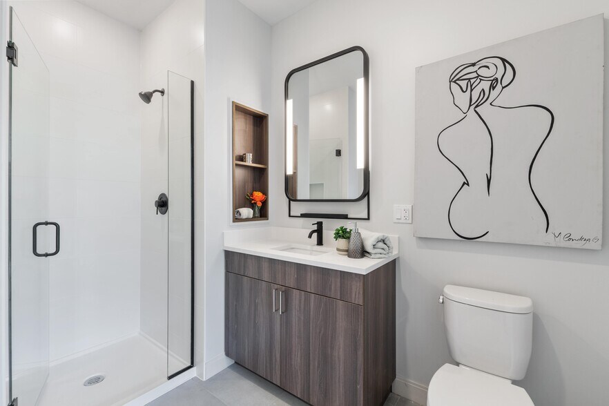 More Photos Of 4501 N Sheridan Rd, Chicago Apartments For Lease