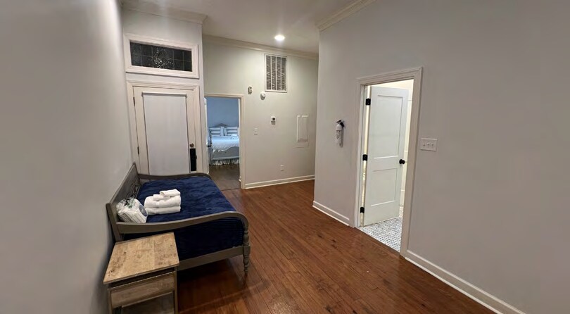 More Photos Of 419 Montgomery St, Savannah Office For Sale
