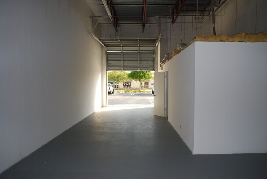 More Photos Of 1499 SW 30th Ave, Boynton Beach Light Distribution For Lease