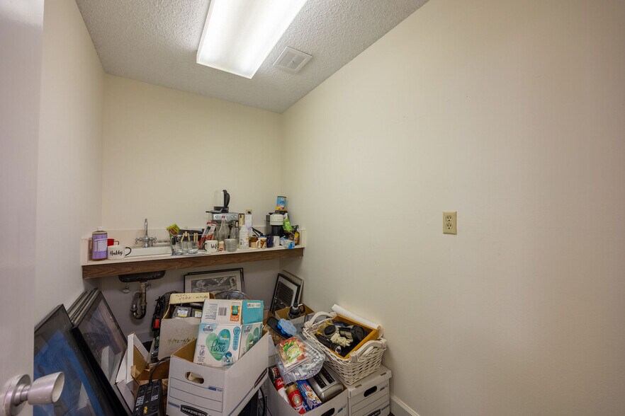 More Photos Of 667-669 Crespi Dr, Pacifica Medical For Sale