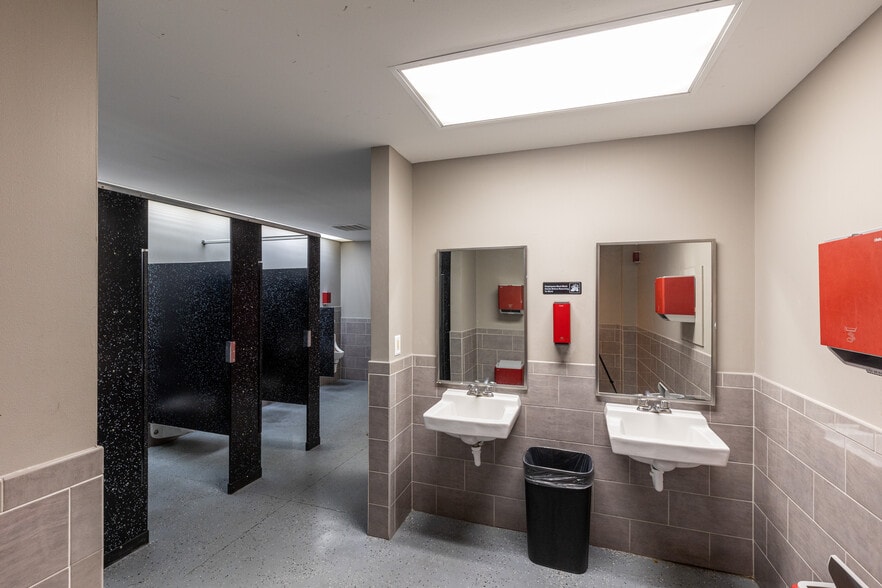 More Photos Of 22 Rich Hill Rd, Cheswick Sports And Entertainment For Sale