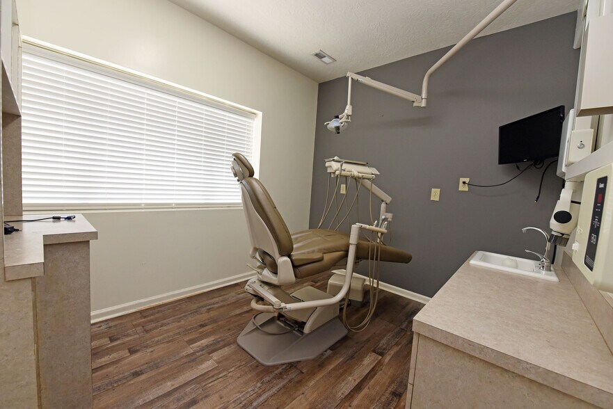 More Photos Of 10 Deer Crossing Trl, Blairsville Office For Lease