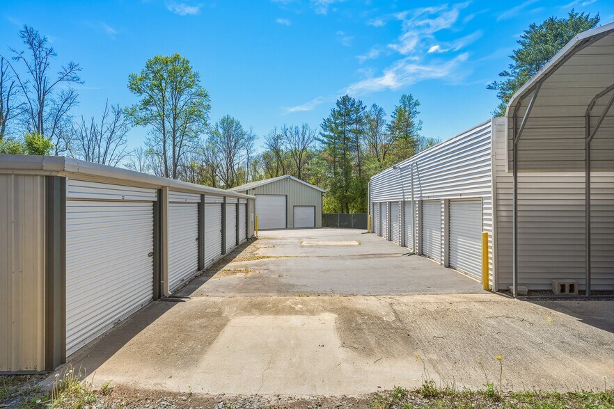 More Photos Of 130 Oakland Hill Dr, Etowah Warehouse For Sale