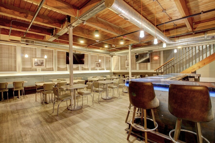 More Photos Of 2366 Junction Pl, Boulder Restaurant For Lease