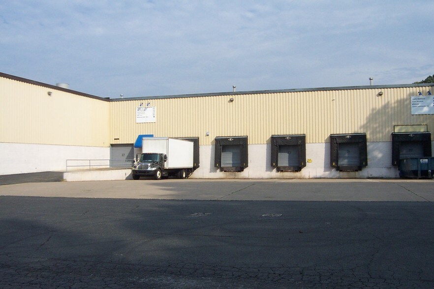 More Photos Of 1180 Seminole Trl, Charlottesville Warehouse For Lease