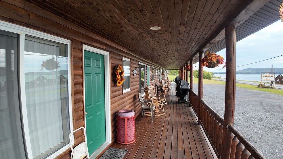 More Photos Of 109 Sinclair Rd, Sinclair Sports And Entertainment For Sale