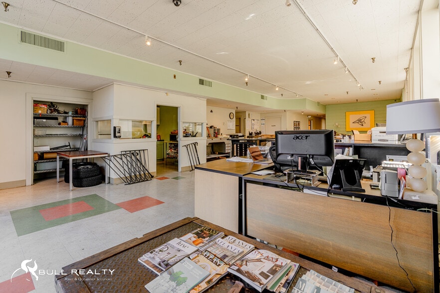 More Photos Of 979 Donnelly Ave SW, Atlanta Warehouse For Sale