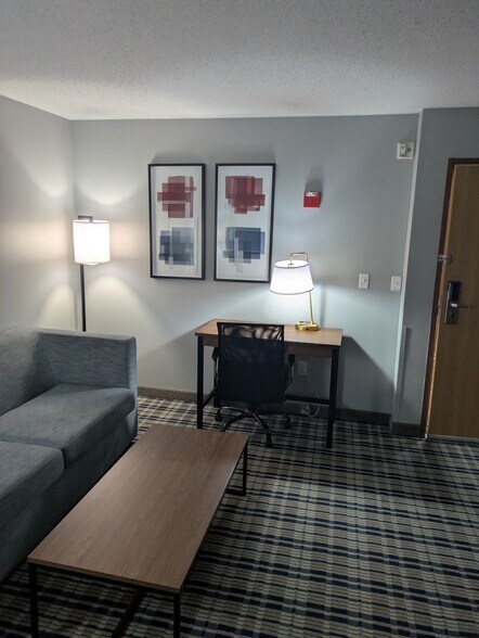 More Photos Of 411 Closz Dr, Webster City Hotel For Sale