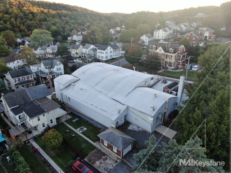 More Photos Of 111 Chestnut St, Mohnton Industrial For Sale