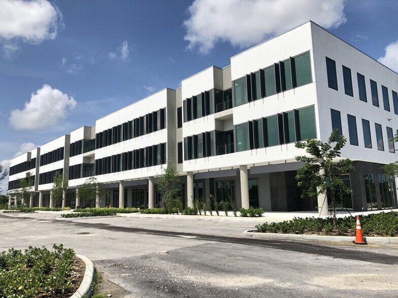 More Photos Of 1695 NW 110th Ave, Miami Office For Sale