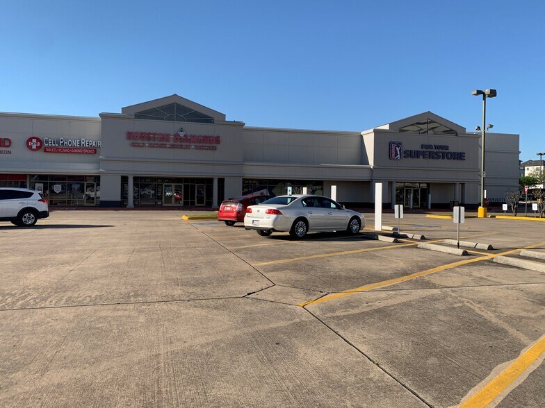 More Photos Of 5727 Westheimer Rd, Houston Unknown For Lease