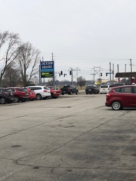 More Photos Of 1700-1720 West Blvd, Kokomo Unknown For Lease