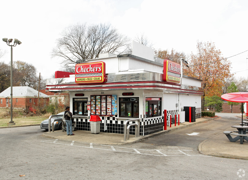 Primary Photo Of 844 Poplar Ave, Memphis Fast Food For Lease