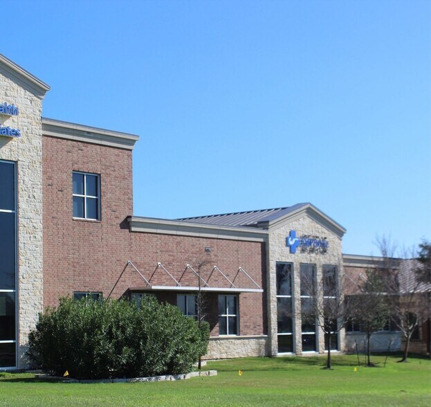 More Photos Of 2803 Earl Rudder Freeway, College Station Medical For Lease