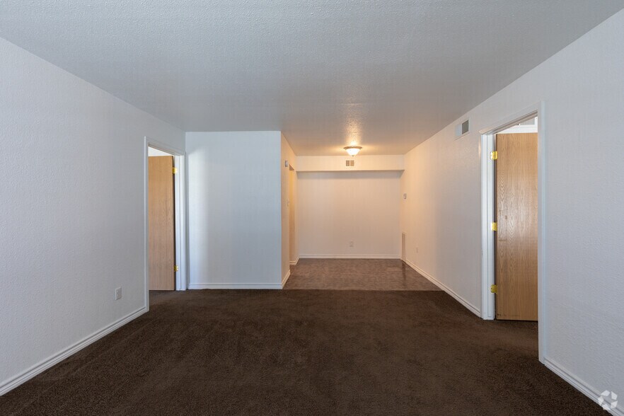 More Photos Of 475 S Denver St, Vidor Apartments For Sale