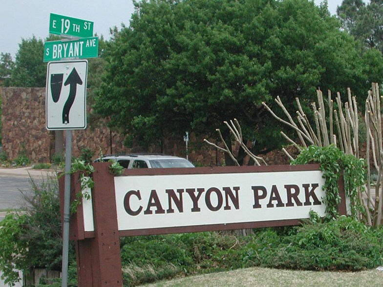 More Photos Of 1603 E 19th St, Edmond Coworking Space