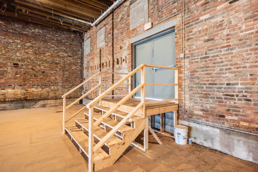 More Photos Of 1427 Hull St, Richmond Storefront For Lease