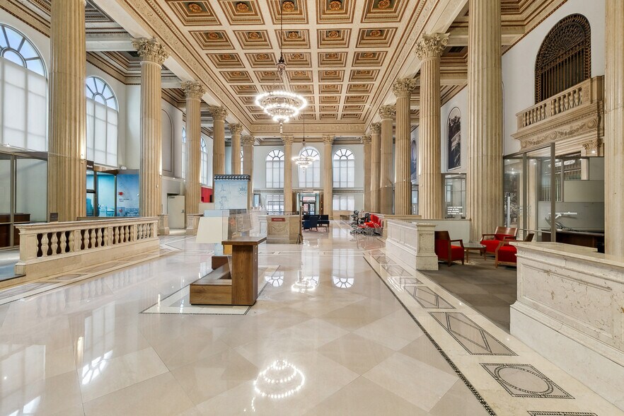 More Photos Of 812 Gravier St, New Orleans Apartments For Lease