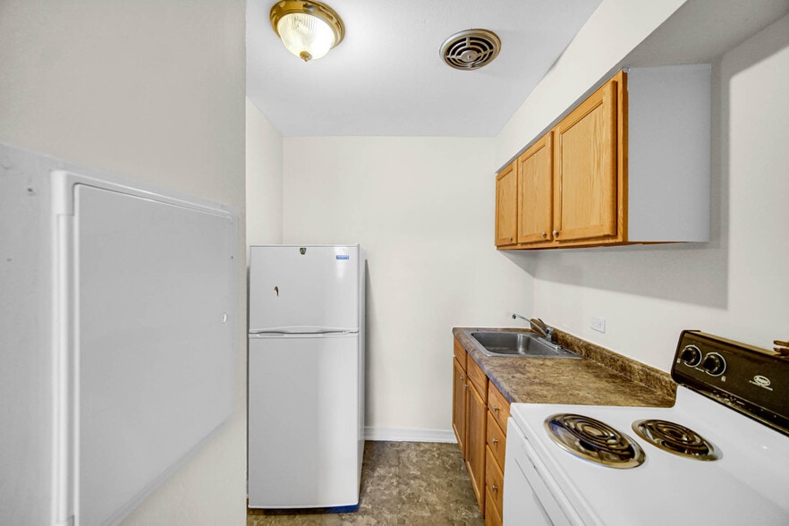 More Photos Of 184 W 147th St, Harvey Apartments For Sale