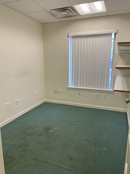 More Photos Of 2800 Bladensburg Rd NE, Washington Office For Sale