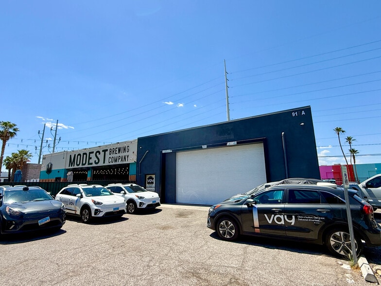 Primary Photo Of 918 S Main St, Las Vegas Storefront For Lease