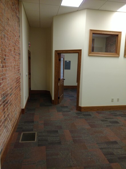 More Photos Of 94 N Sandusky St, Delaware Office For Lease