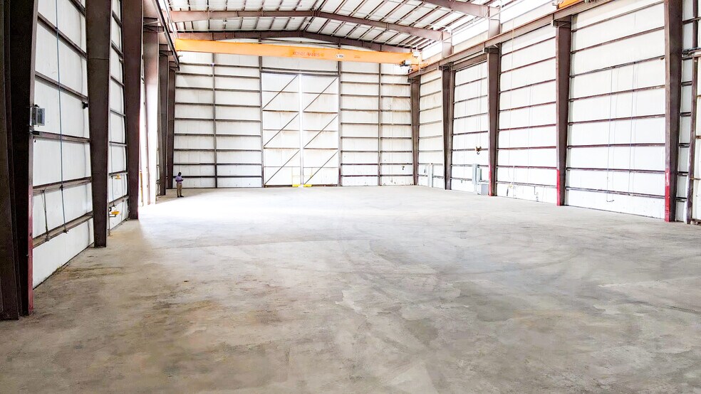 More Photos Of 2599 FM 3033, Stanton Warehouse For Lease