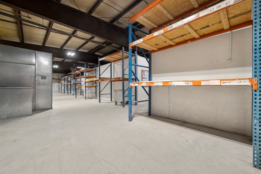 More Photos Of 597 Winthrop St, Taunton Manufacturing For Sale