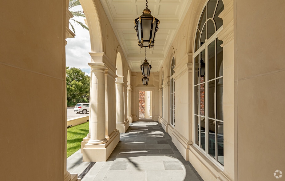 More Photos Of 1515 Sunset Dr, Coral Gables Office For Lease