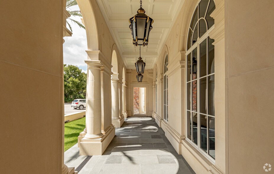 More Photos Of 1515 Sunset Dr, Coral Gables Office For Lease