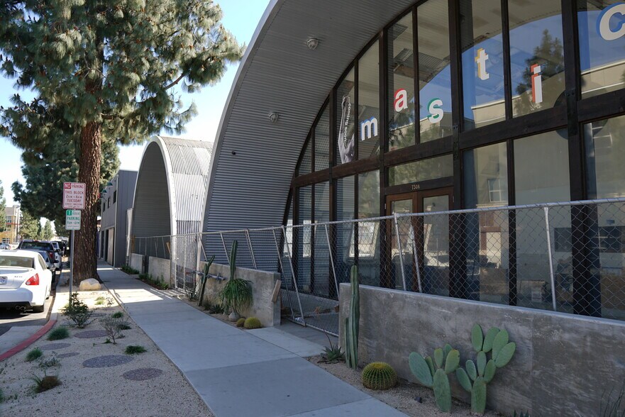 More Photos Of 730 Poinsettia St, Santa Ana Unknown For Lease